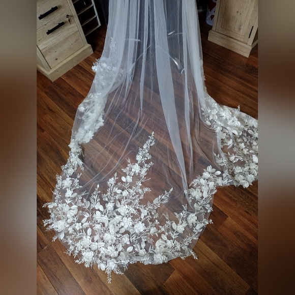 Custom Cathedral Wedding Veil - Picture 5 of 6